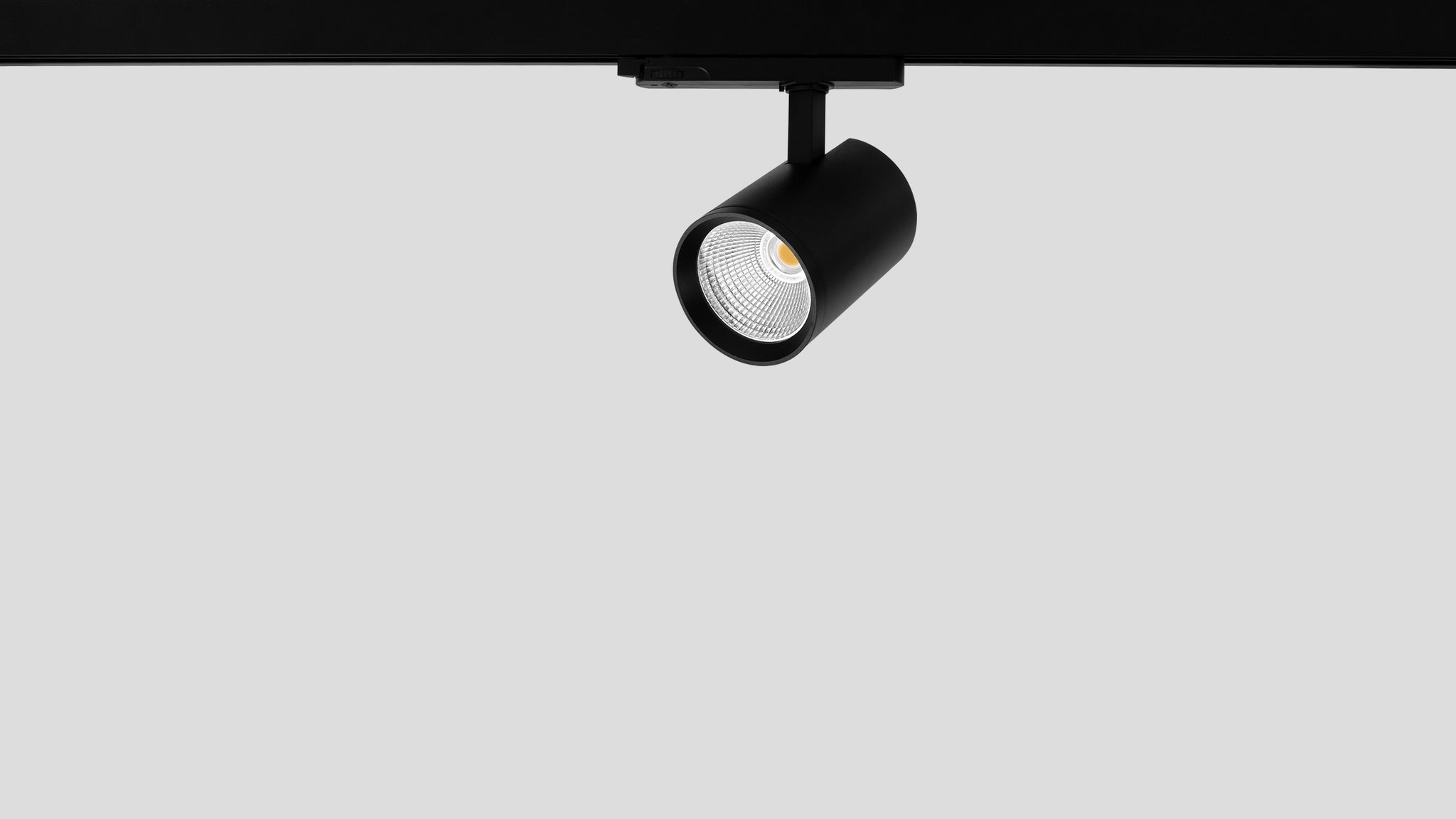 ПРОЖЕКТОР ЗА ТРИФАЗНА ШИНА – MATISSE